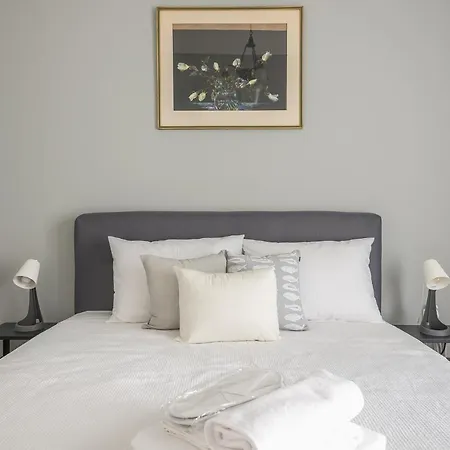 Athenean Classic At Acropolis Museum & Metro Apartament *